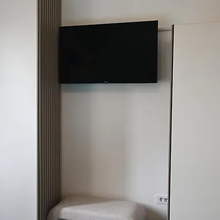 In Vatroslava Lisinskog Street, Apartman