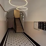 Διαμέρισμα In Vatroslava Lisinskog Street, *