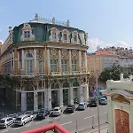 In Vatroslava Lisinskog Street, Apartamento *