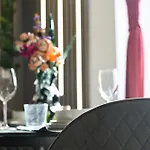 In Vatroslava Lisinskog Street, Apartamento