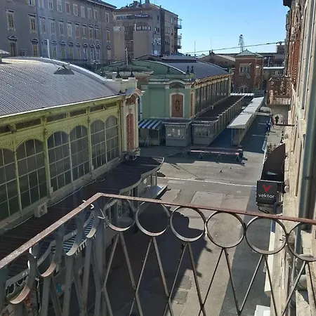 In Vatroslava Lisinskog Street, Apartment *
