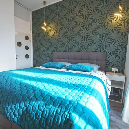 Apartament In Vatroslava Lisinskog Street, *