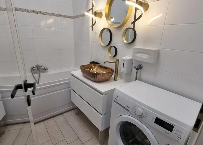 Appartamento In Vatroslava Lisinskog Street, *